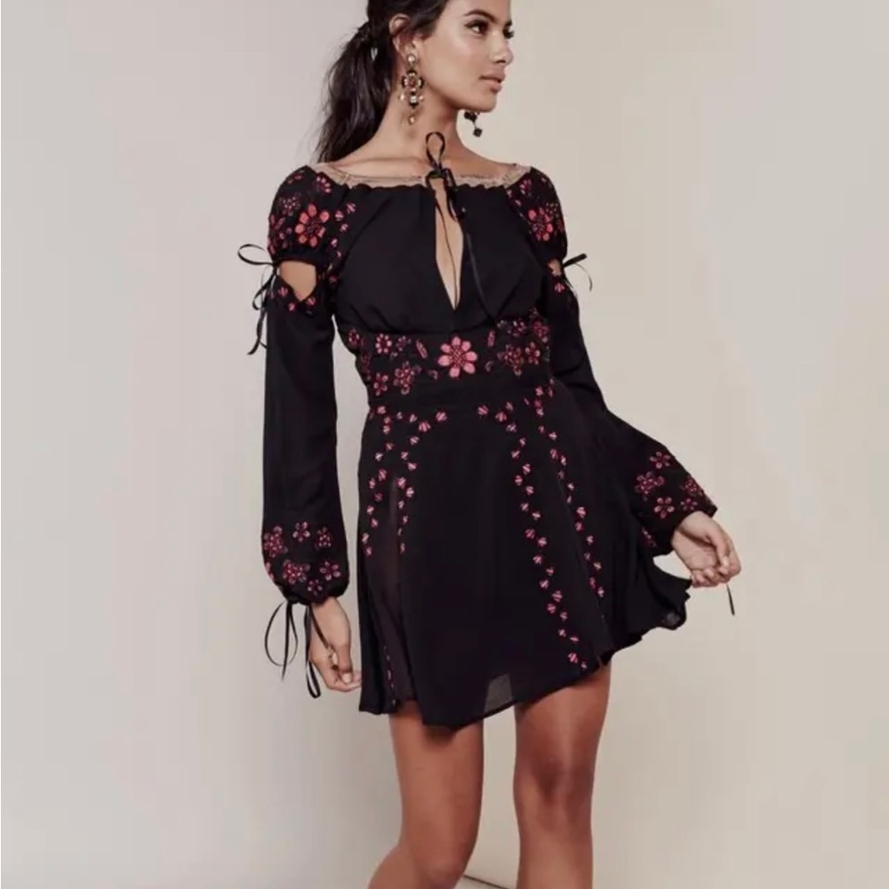 FOR LOVE & LEMON  Niccola mini dress black embroidered floral  NEW wit…